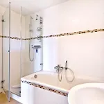 Residenz Am Yachthafen, Ry7