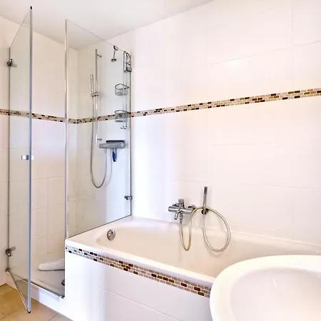 Residenz Am Yachthafen, Ry7